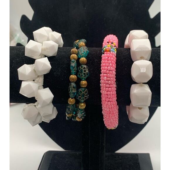 Lot Of 4 Fun Spring And Summertime Bracelets Beaded And Turtles 3 Stretchy - Picture 1 of 10